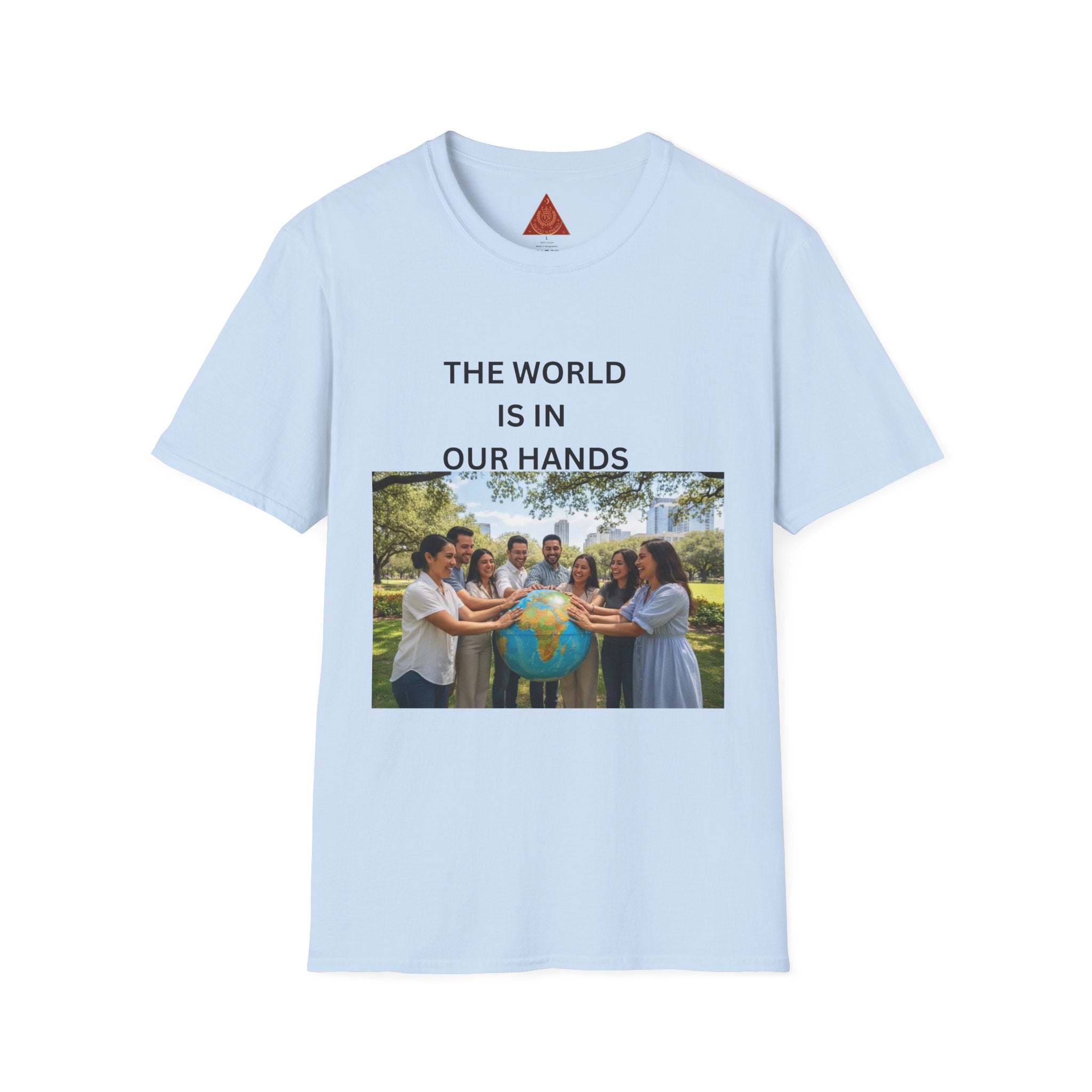 Trono Supremo { Contemporary | The World Is In Our Hands T-Shirt — Global Unity Photo Tee