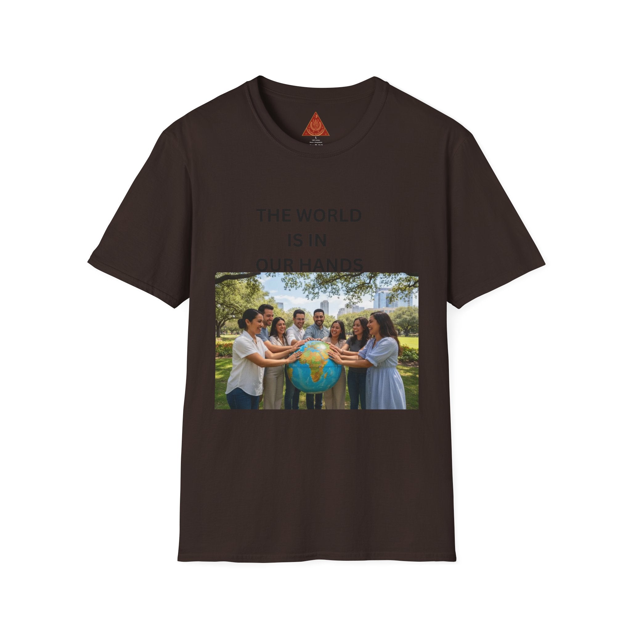 Trono Supremo { Contemporary | The World Is In Our Hands T-Shirt — Global Unity Photo Tee