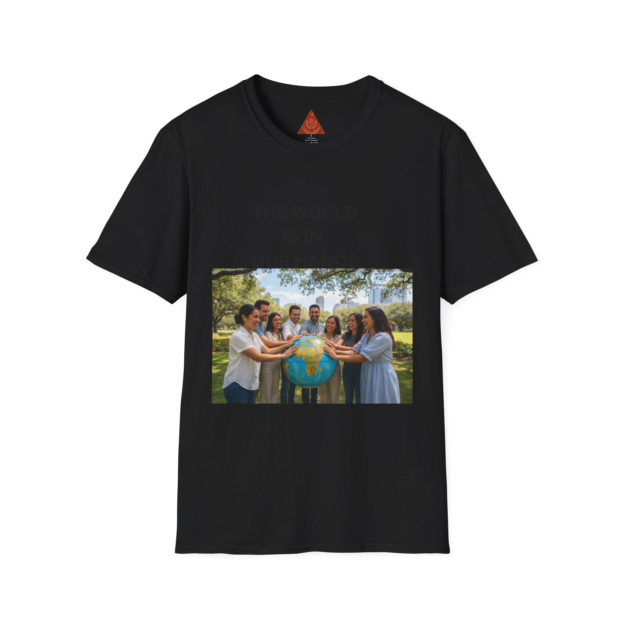 Trono Supremo { Contemporary | The World Is In Our Hands T-Shirt — Global Unity Photo Tee