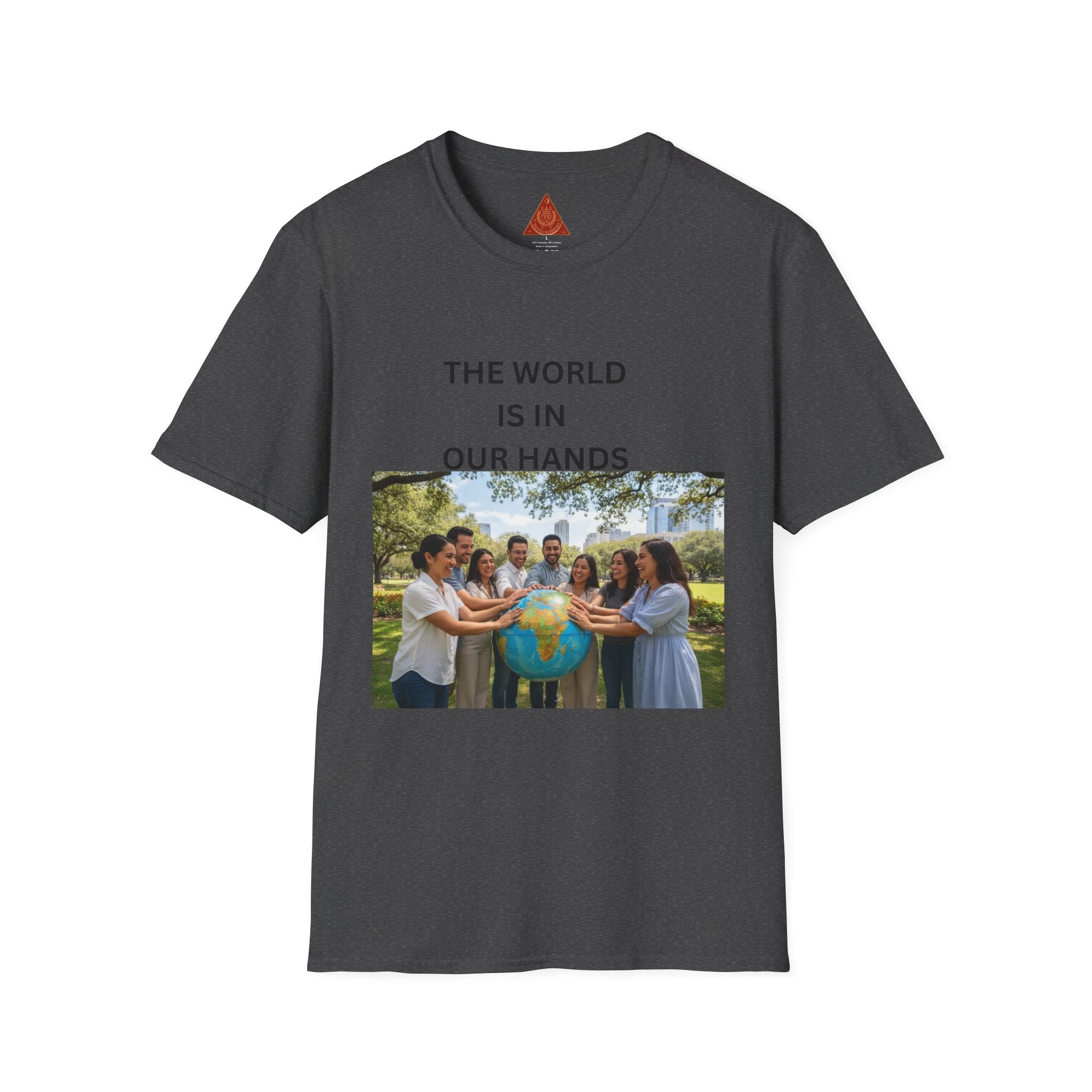 Trono Supremo { Contemporary | The World Is In Our Hands T-Shirt — Global Unity Photo Tee