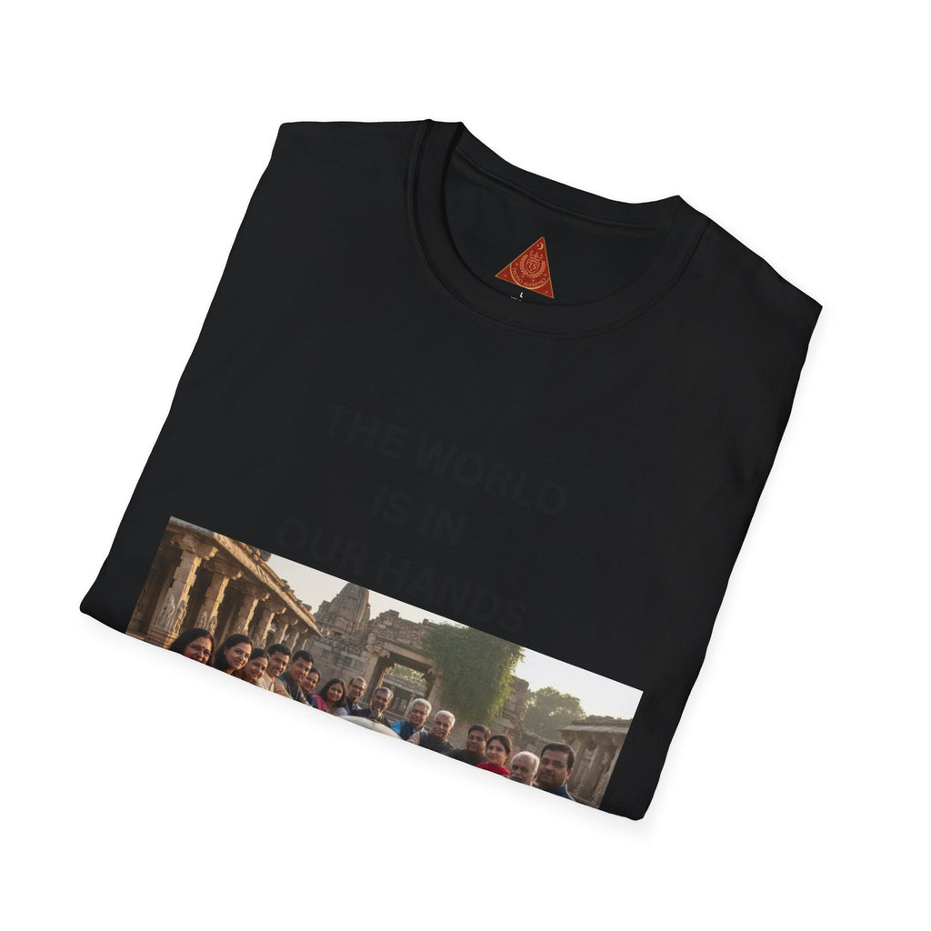 Trono Supremo | Contemporary | The World Is In Our Hands T-Shirt