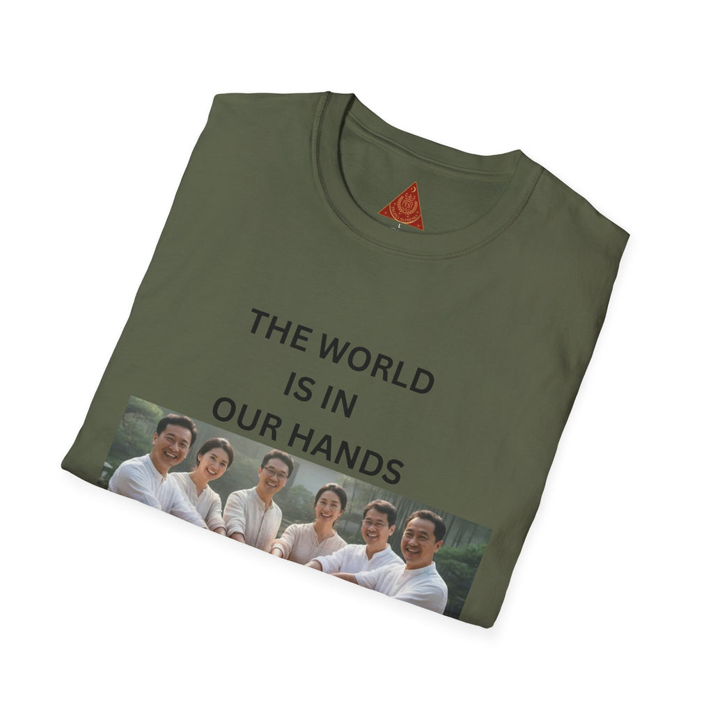 Trono Supremo | Contemporary | The World Is In Our Hands T-Shirt