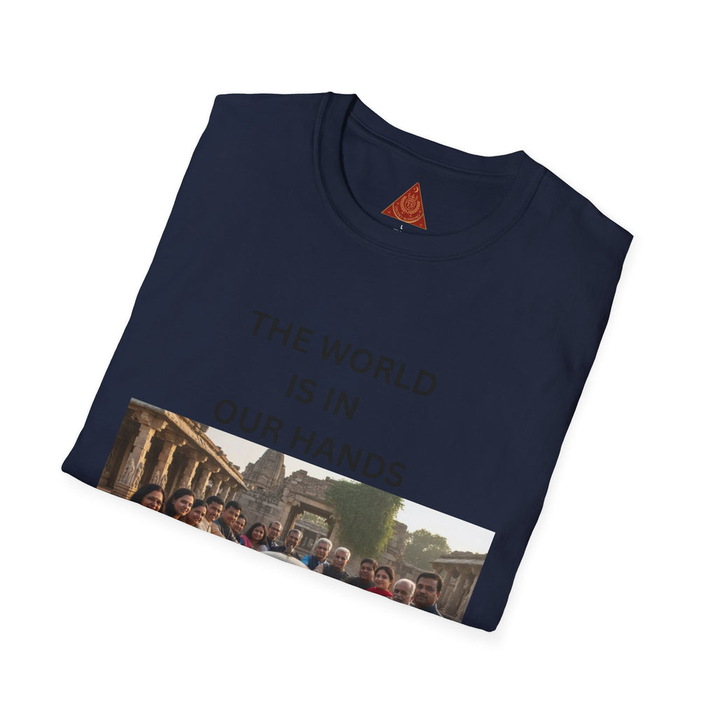 Trono Supremo | Contemporary | The World Is In Our Hands T-Shirt