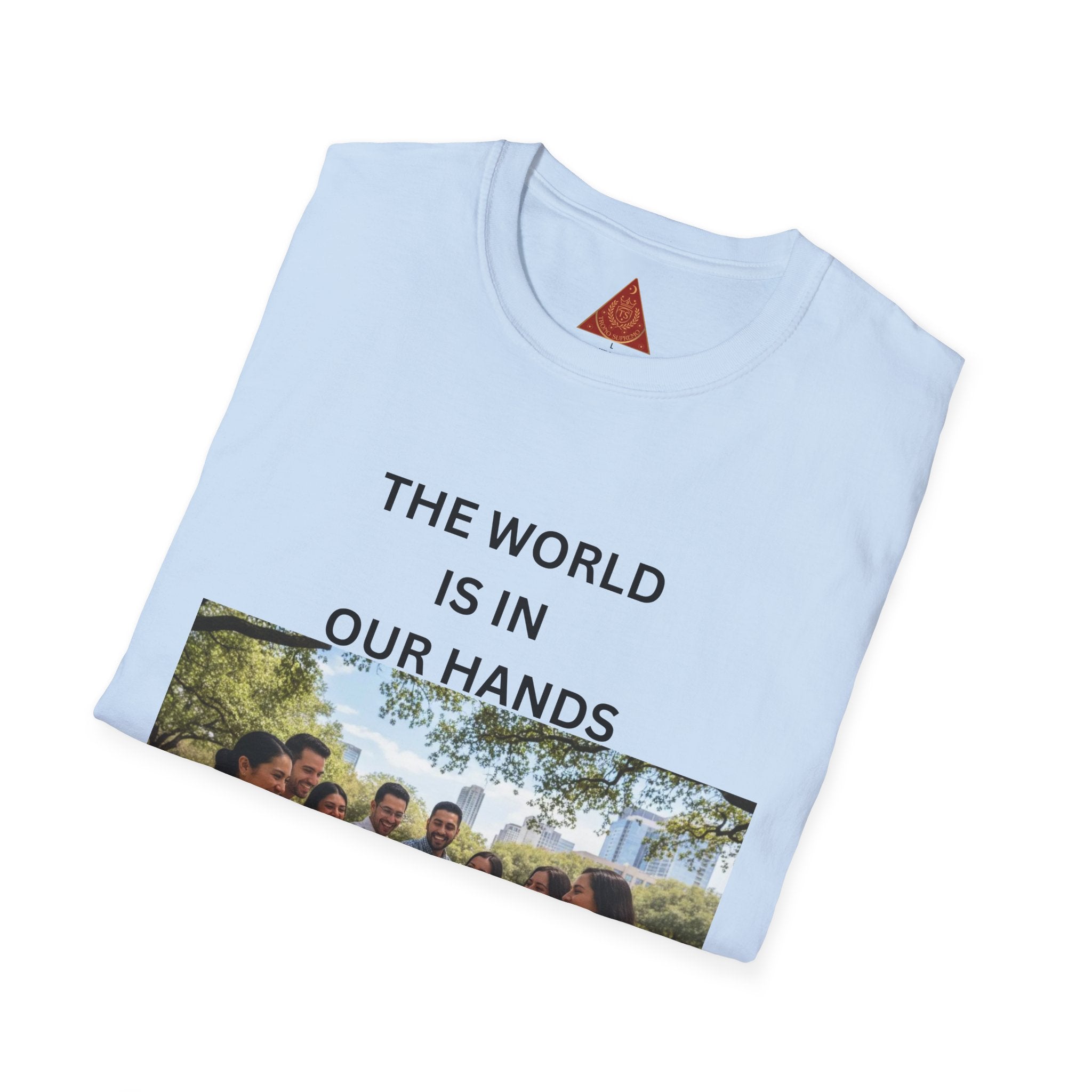 Trono Supremo { Contemporary | The World Is In Our Hands T-Shirt — Global Unity Photo Tee