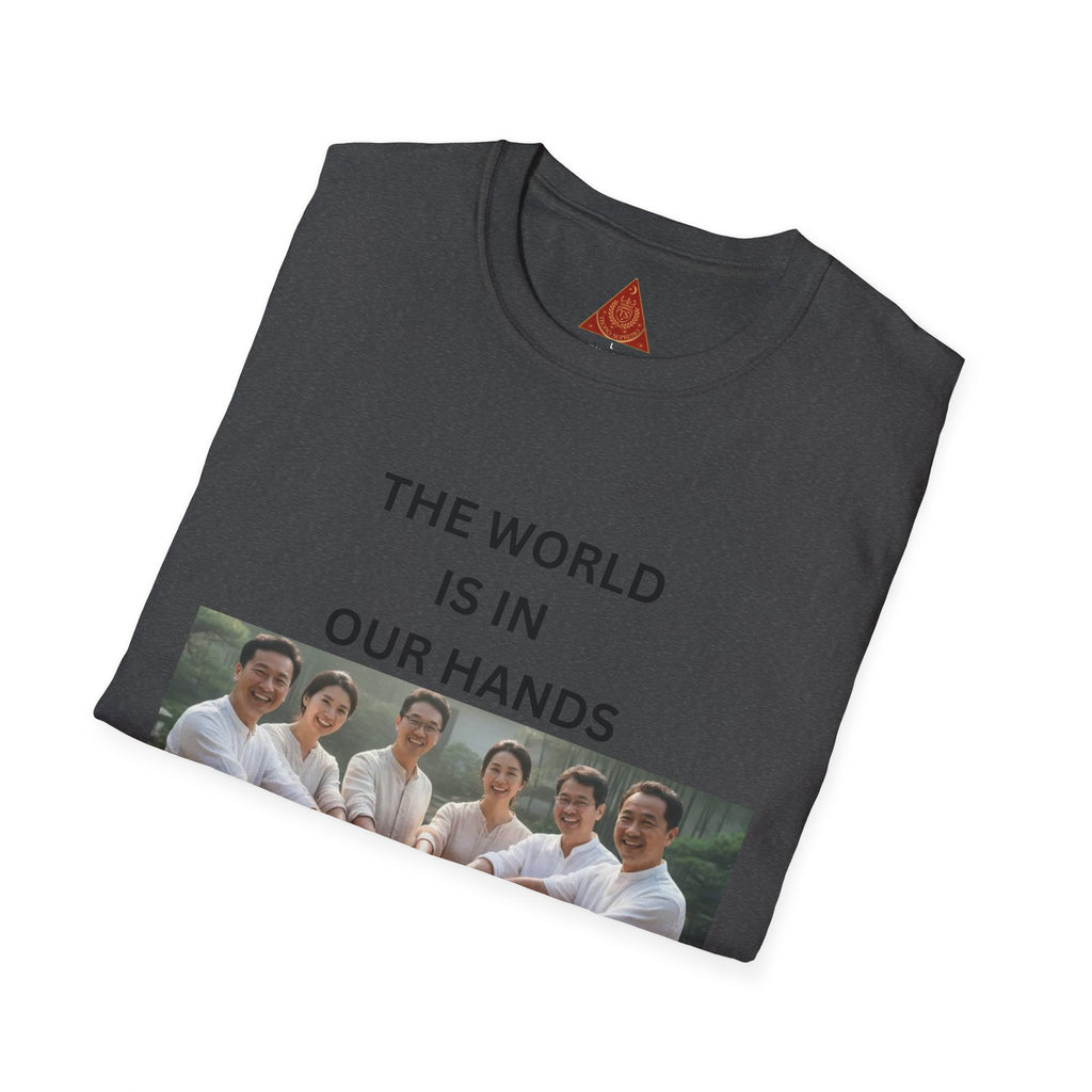 Trono Supremo | Contemporary | The World Is In Our Hands T-Shirt