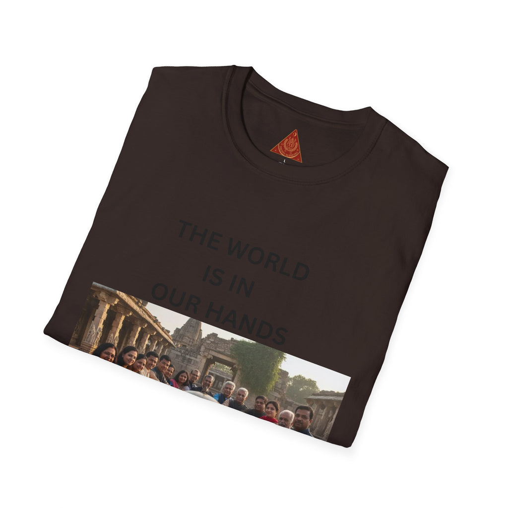 Trono Supremo | Contemporary | The World Is In Our Hands T-Shirt