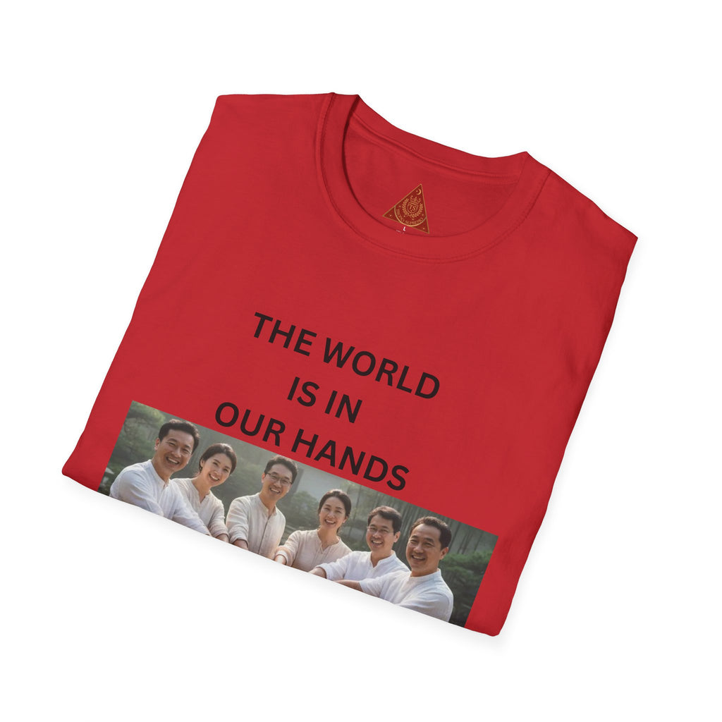 Trono Supremo | Contemporary | The World Is In Our Hands T-Shirt